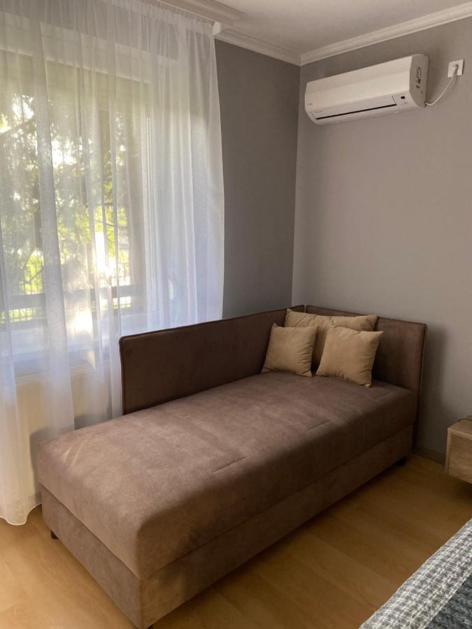 Platan Apartman Hajduszoboszlo Exterior photo